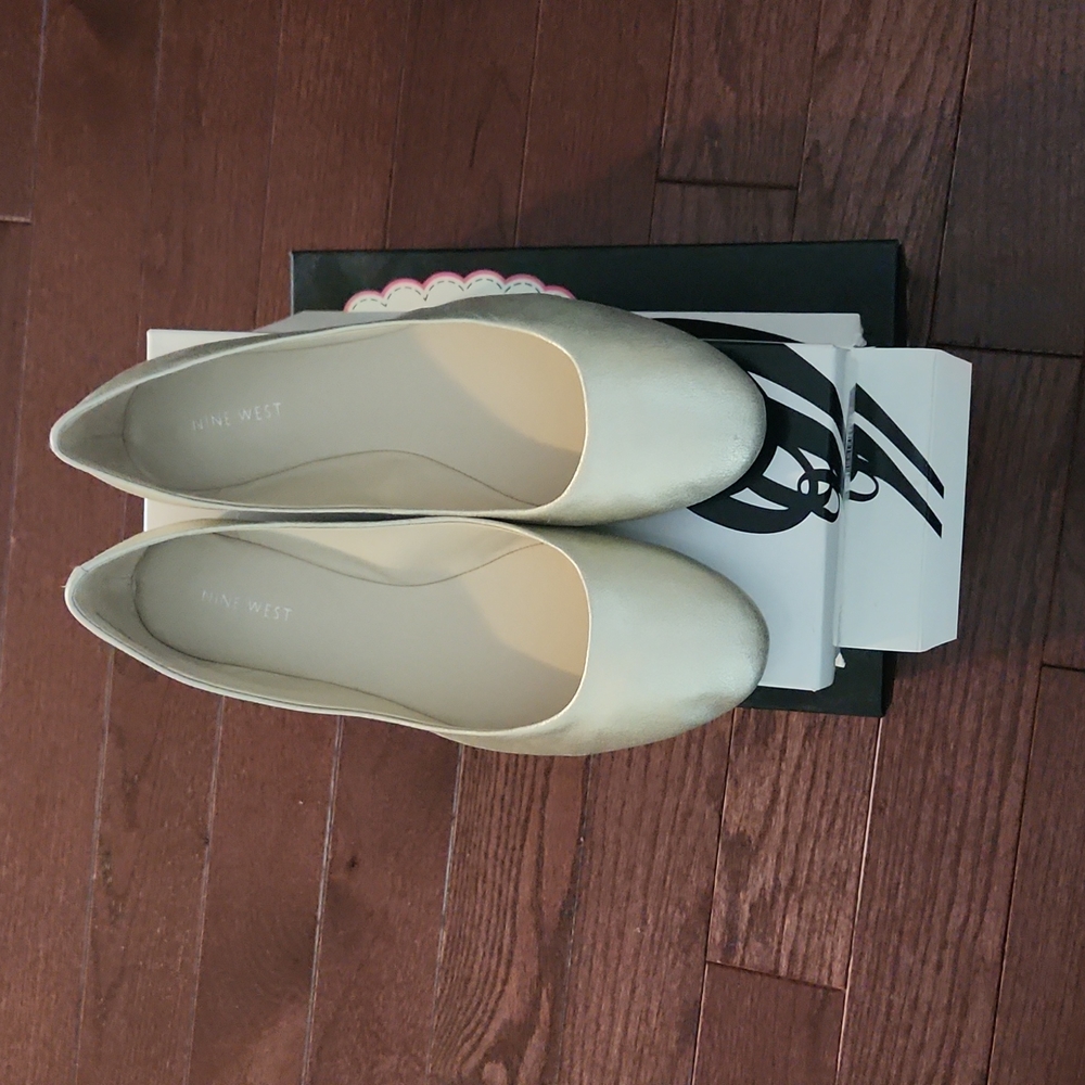 Nine West Flats